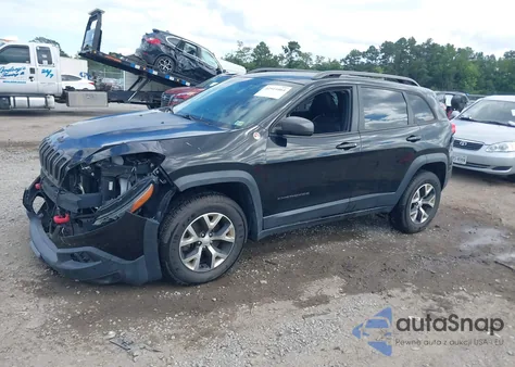 2018 Jeep Cherokee Trailhawk 4X4 from USA, damaged, VIN 1C4PJMBX3JD591769